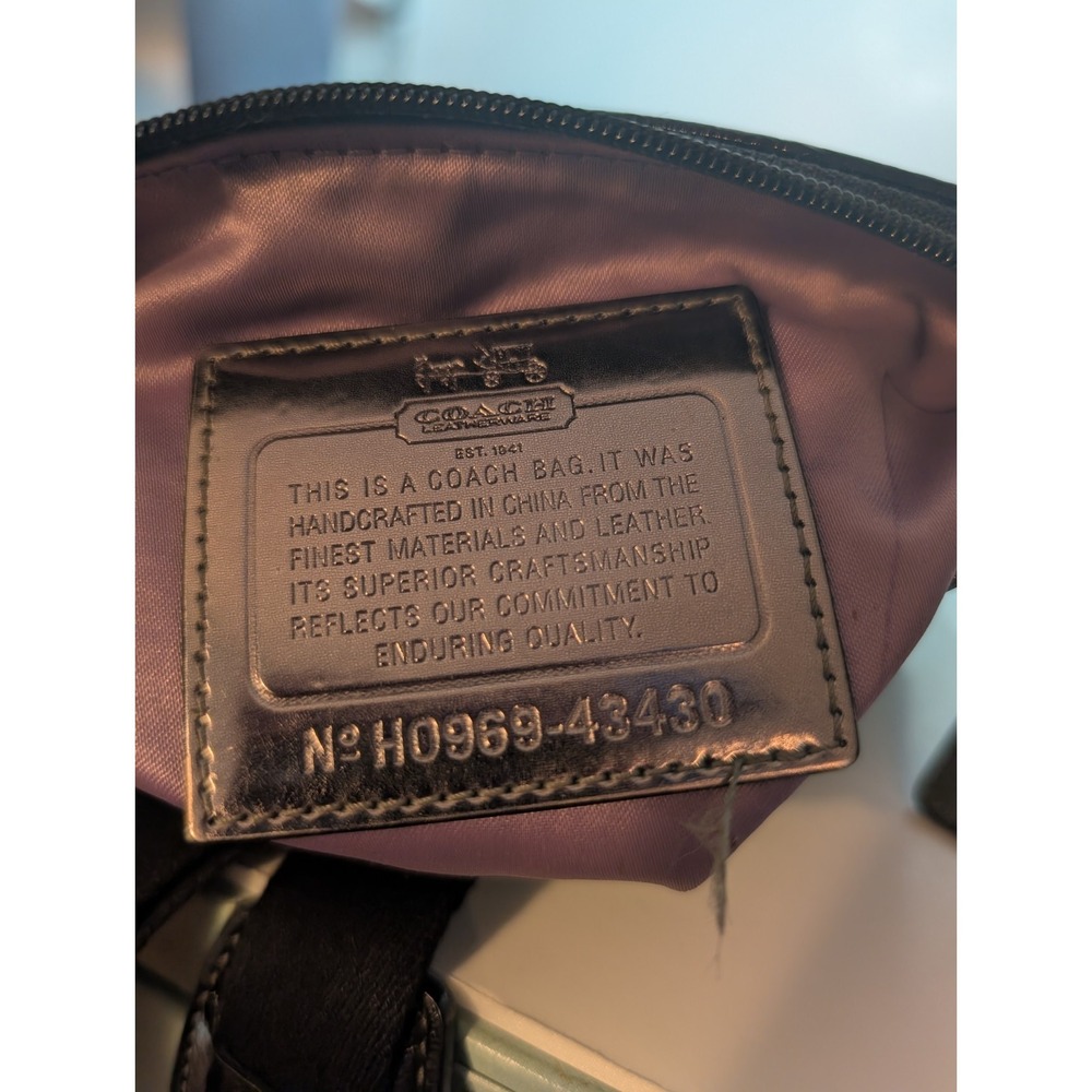 Coach Madison Op Art Black Horse And Carriage Logo Crossbody Bag Tag - Picture 8 of 11